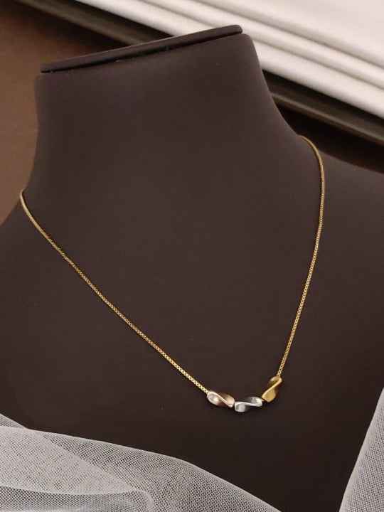 Premium Delicate Neckpiece