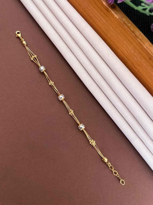 Fine Look Hand Bracelet